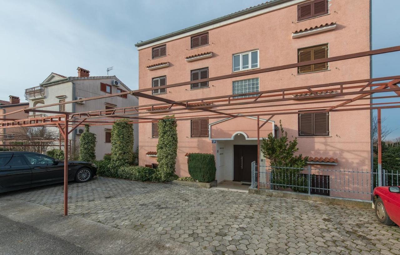 Apartment Roberto Punta Porec Exterior photo